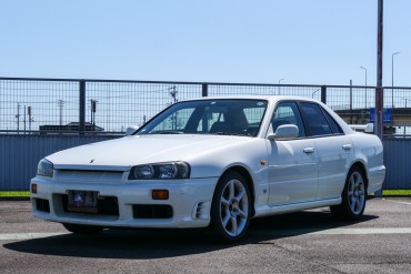 Nissan Skyline 25GTT sedan (N.8526)