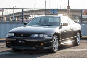 Nissan Skyline GT-R (N.8558)