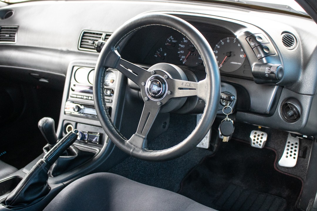 1994 Nissan Skyline JDM car for sale — photo 17 of 25