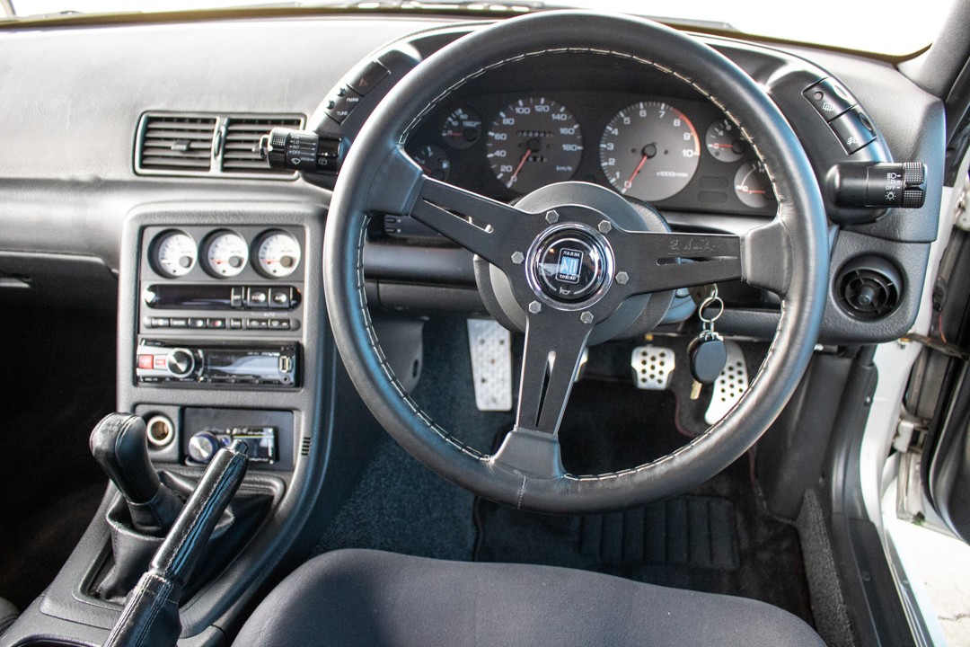1994 Nissan Skyline JDM car for sale — photo 18 of 25